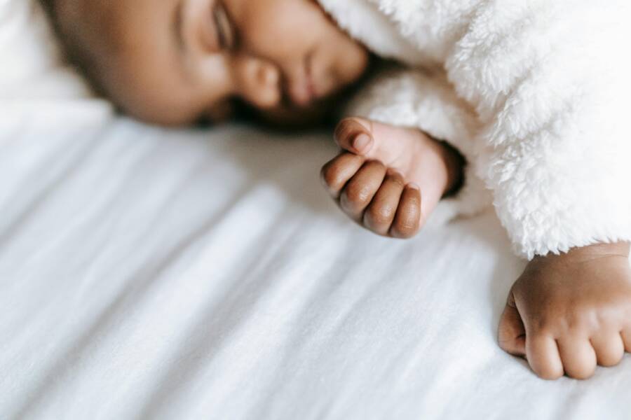 缺乏隱私會影響你的睡眠嗎？設計安全臥室的 5 步指南